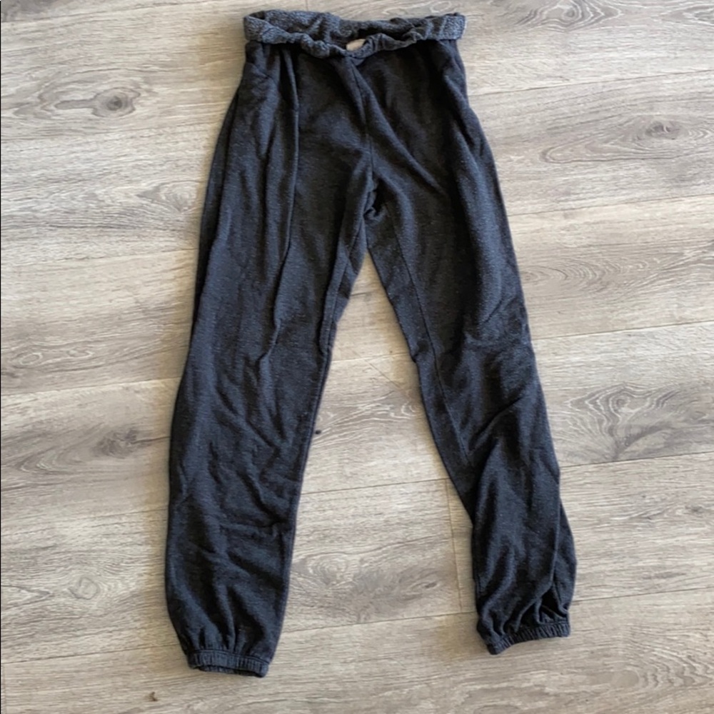 Super comfortable gray sweatpants size small